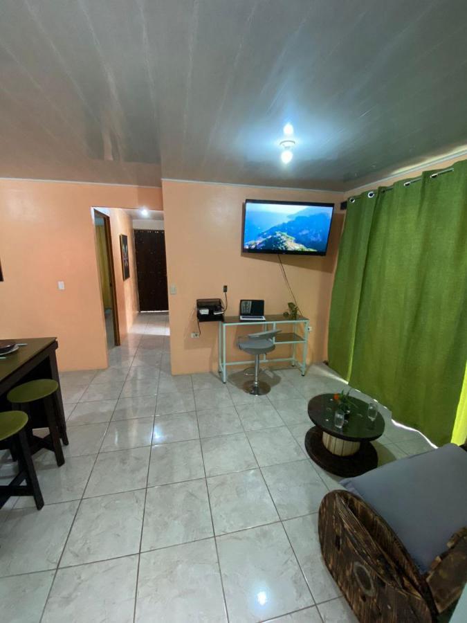 Villa Jordi'S House La Fortuna Esterno foto